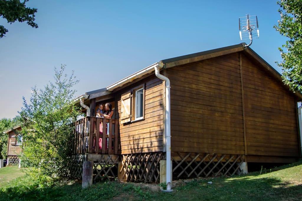 Camping Domaine Vallée du Tarn Saint-Cirgue Exterior foto