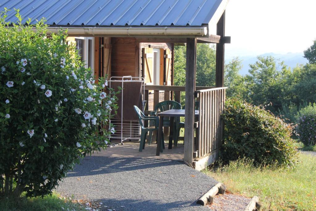 Camping Domaine Vallée du Tarn Saint-Cirgue Habitación foto